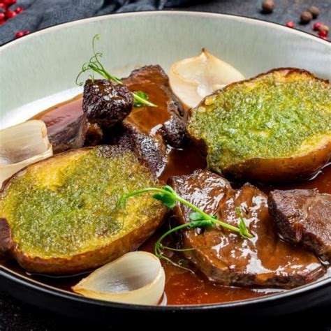 28 Delicious Beef Cheek Recipes That You Need To Try - Whimsy & Spice