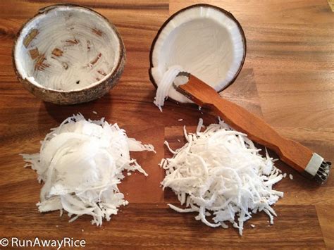 How to Prepare Fresh Coconut | RunAwayRice