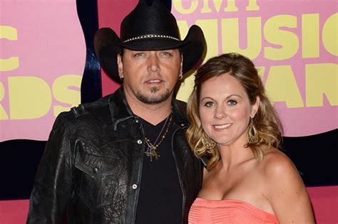 Jason Aldean Files for Divorce