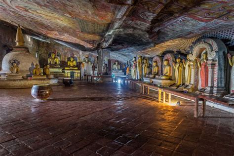 ULTIMATE Guide to Visiting the Dambulla Cave Temples in Sri Lanka