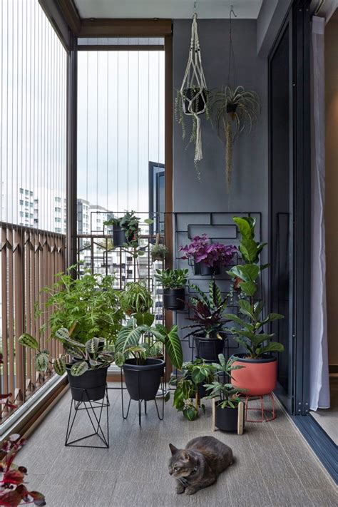 Small Balcony Decorating Ideas with an Urban Touch: 25 Ideas, Photos | Decoist