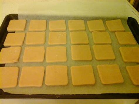 Proper Malted Milk Biscuits Recipe by Irmgard Gater - Cookpad