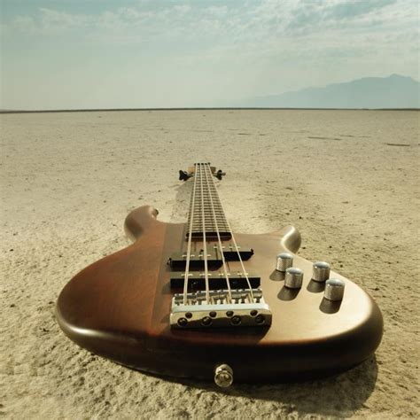 HD Bass Guitar Wallpaper - WallpaperSafari