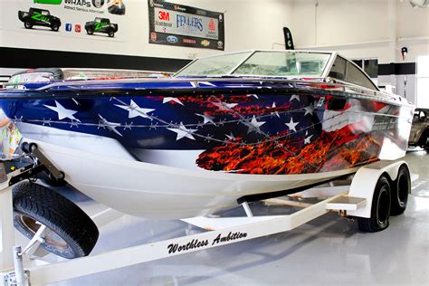 Bass Boat: Bass Boat Vinyl Wrap