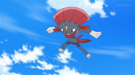 The best moveset for Weavile in Pokemon Sword and Shield