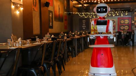 This restaurant in Ahmedabad has robot waitress serving food! - Goats On Road