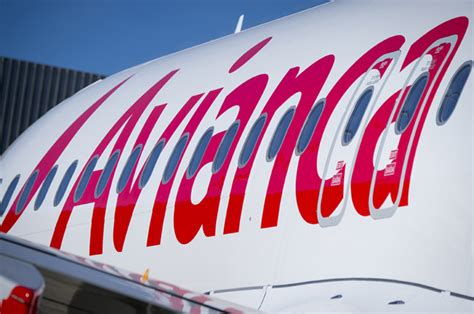 Avianca Holdings inicia processo para encerrar licença de marca da ...