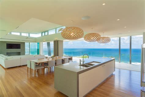 SEAVIEW HOUSE | Chris Clout Design Modern Beach House Interior ...