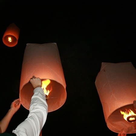 77 best DIY - sky lanterns images on Pinterest | Sky lanterns, Paper lanterns and Places to travel