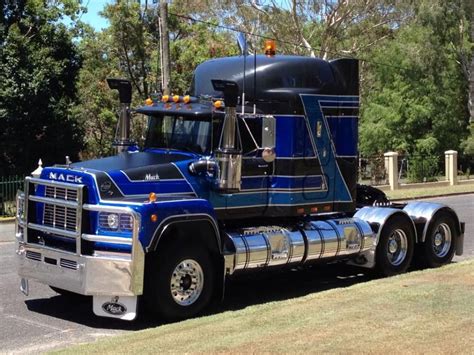 MACK. V8-VALUELINER. Heavy-Haulage, Prime-Mover. | Trucks, Big trucks, Mack trucks