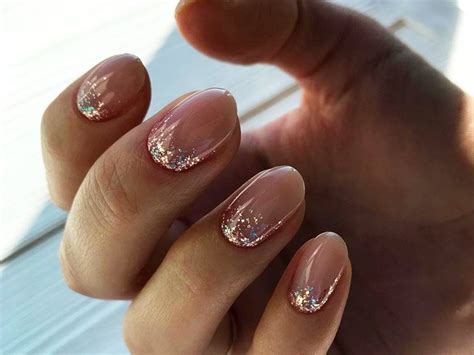 The Best Ombre Glitter Nails Ideas for 2023 - Nail Designs Journal