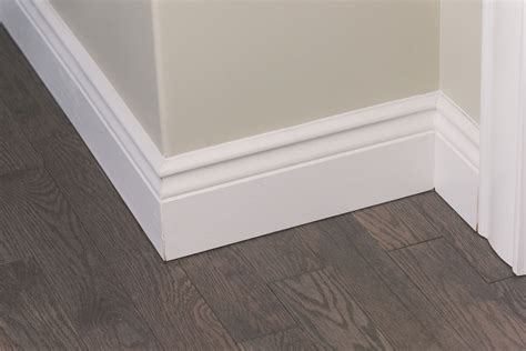 113A - 5 1/2" Colonial Baseboard