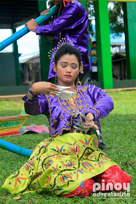 THINGS TO DO IN JOLO, SULU: Witnessing the "Pangalay", a Traditional Tausug Dance | Blogs ...