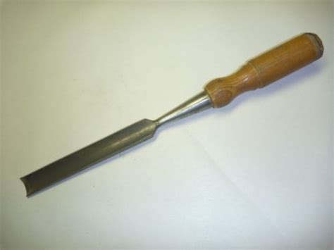 BLUEGRASS Curved Wood CHISEL -- Antique Price Guide Details Page