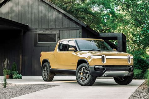 RIVIAN R1T specs & photos - 2021 - autoevolution