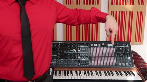 How To Be A Kraftwerk With ONE Synthesizer - YouTube