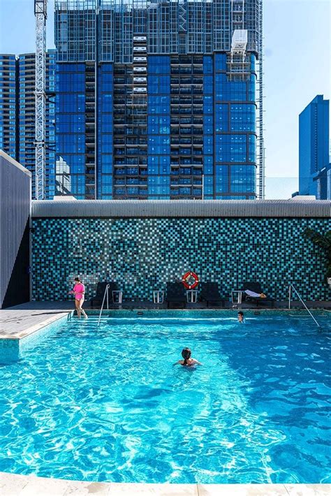 Crowne Plaza Melbourne | Melbourne Hotel - TOT: HOT OR NOT