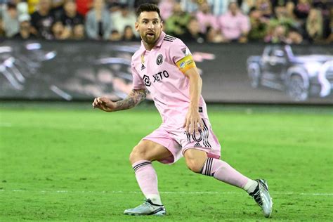 Lionel Messi's Bodyguard Tackles Fan on the Soccer Pitch Mid-Game