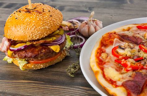 Pizza vs. Burger: Which is Healthier?