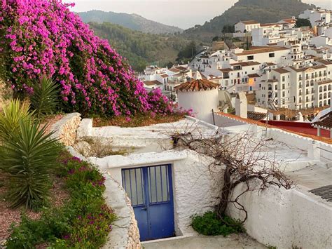 Nerja/ Frigiliana - Campus Idiomático