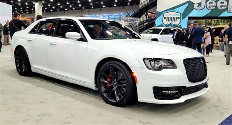 The 2023 Chrysler 300c Is A Tire Smoking 64 Liter Hemi V 8 Mic Drop | Images and Photos finder