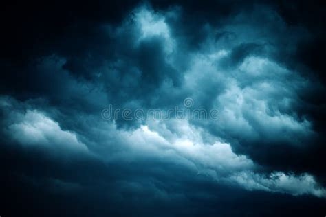 Dramatic Stormy Sky, Dark Clouds before Rain Stock Image - Image of thunderstorm, cumulonimbus ...