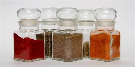 Organizing Your Dried Herbs and Spices ⋆ C&W Appliance Service