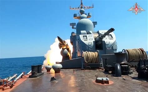 Russian corvette Ivanovets fires supersonic missile on Ukrainian corvette Ternopil