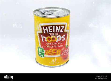 Heinz spaghetti hoops tin hi-res stock photography and images - Alamy