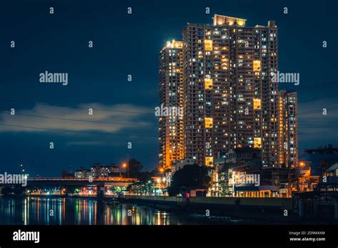 Mandaluyong skyline hi-res stock photography and images - Alamy