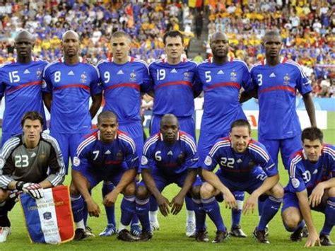 SOCCER PLAYERS WALLPAPER: France Football Team World Cup 2010 Wallpapers