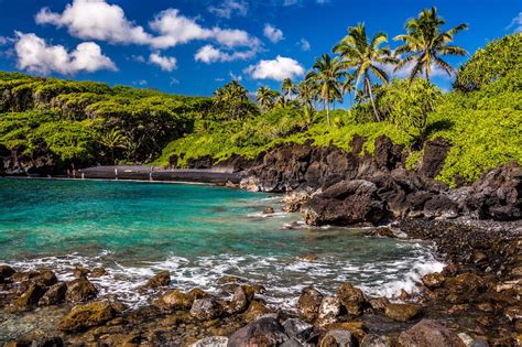 Where to Stay Along the Road to Hana in Maui, Hawai'i