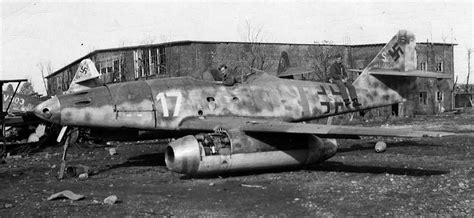 Asisbiz Messerschmitt Me 262A1a 3.EJG2 White 17 Franz Holzinger WNr 110956 captured Lechfeld ...