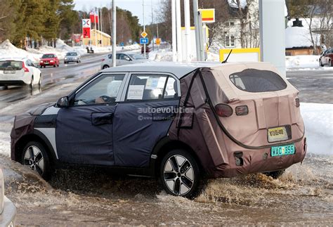 Hyundai ix25 Interior Revealed by Latest Spyshots - autoevolution