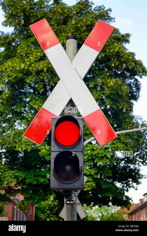 Level crossing sign hi-res stock photography and images - Alamy