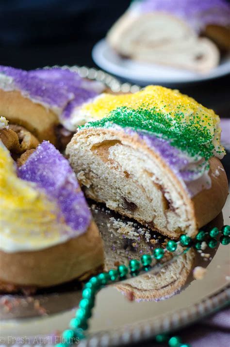 How To Make A Mardi Gras King Cake