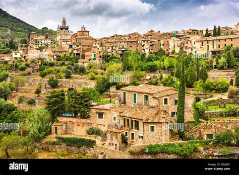 Valldemossa, Mallorca, Spanien-Dorf Stockfoto, Bild: 113155154 - Alamy