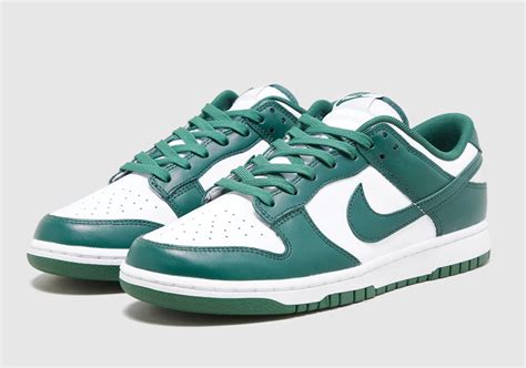 Nike Dunk Low Team Green White DD1391-101 | SneakerNews.com