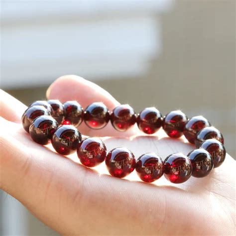 100% Garnet Bracelet Natural Wine Red Garnet Crystal Round Beads Nice Bracelet -in Bracelets ...