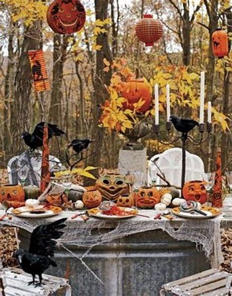 Backyard Halloween Party Ideas For 2023 - DECOOMO