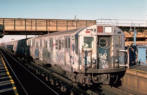 NYC Transit: Subway graffiti down 46 percent - Second Ave. Sagas