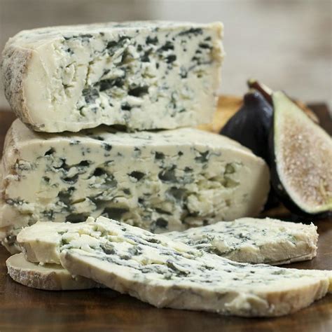 Fourme D'Ambert by Laqueuille from France - buy cheese online at ...