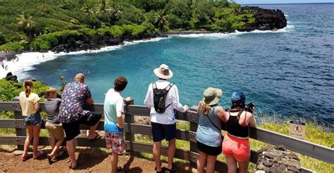 Maui: Road to Hana Adventure with Breakfast & Lunch | GetYourGuide