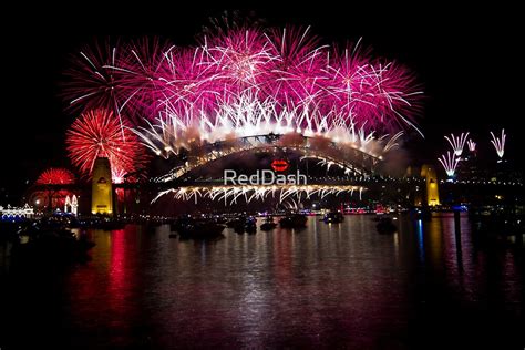 "NYE 2013 FIREWORKS | SYDNEY HARBOUR BRIDGE" by RedDash | Redbubble