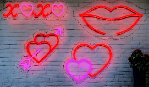 Valentines Day - Neon Sign SVG - Neon Sign Stuff