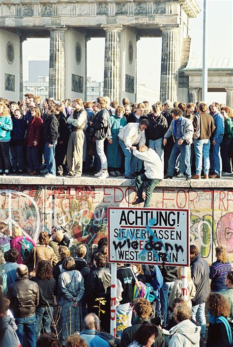 What’s the context? The Fall of the Berlin Wall, 9 – 10 November 1989 ...