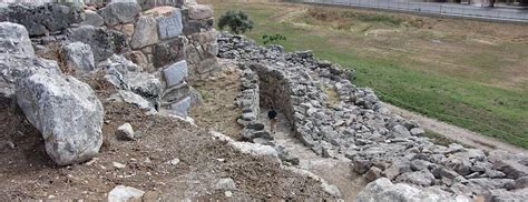 Tiryns: Mycenaean Citadel And Palace Inside Cyclopean Walls