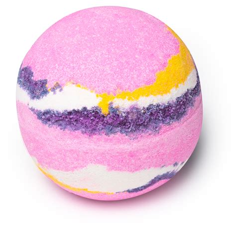 Marshmallow World | -New Products, Bath & Shower, -Bath Bombs, -Sweet Bath Bombs | Lush Fresh ...