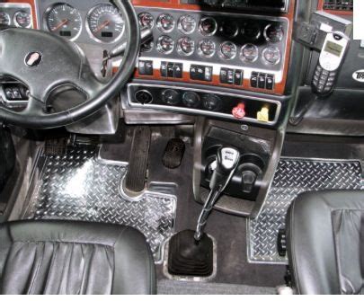 Kenworth W900 Interior