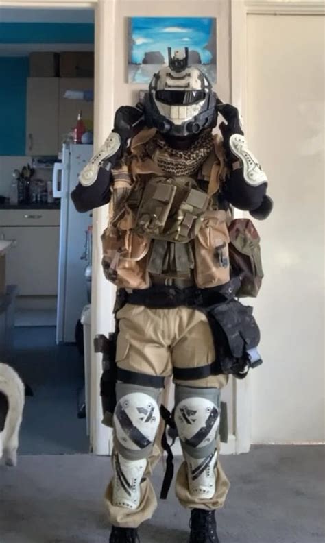 My pulse blade cosplay for MCM Comic-con tomorrow : r/titanfall